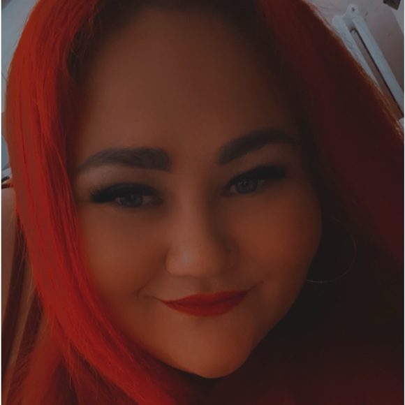 Meet your new posher :) - Picture 2 of 16